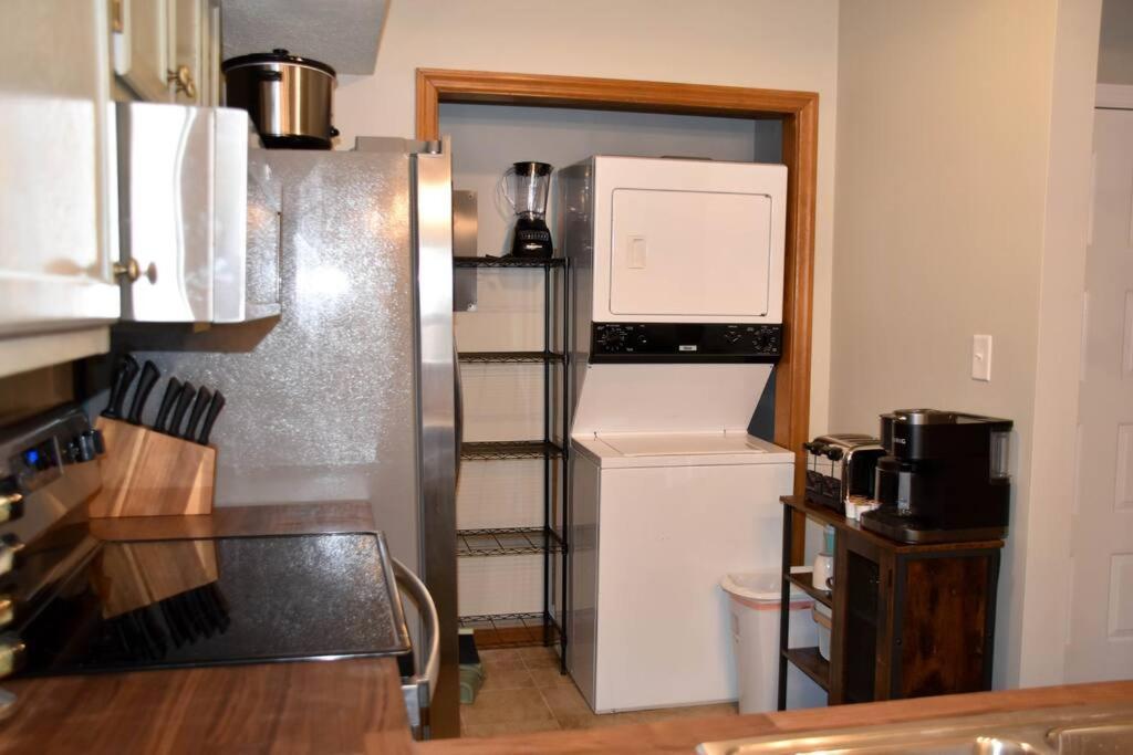 דירות גטלינבורג Cozy Mountain Getaway! Mountain Views! 2 Bed, 2 Bath, Sleeps 6 מראה חיצוני תמונה
